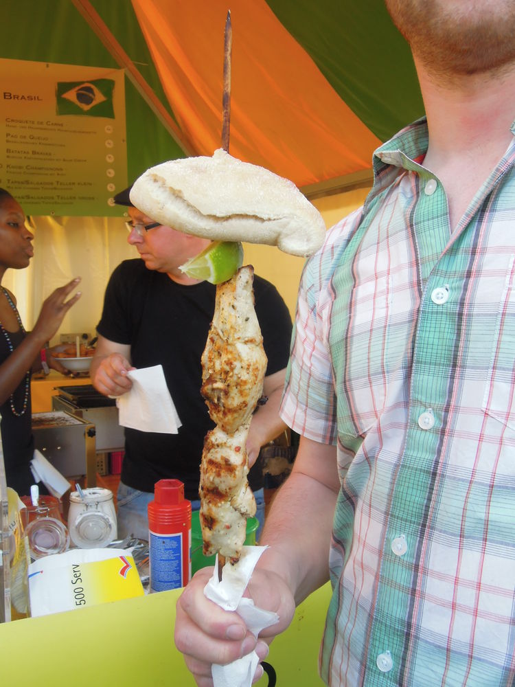 Brasillianischer Fleischspieß auf derm Afrikafestival in Würzburg