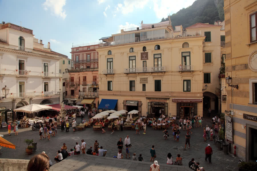 Piazza di Amalfi